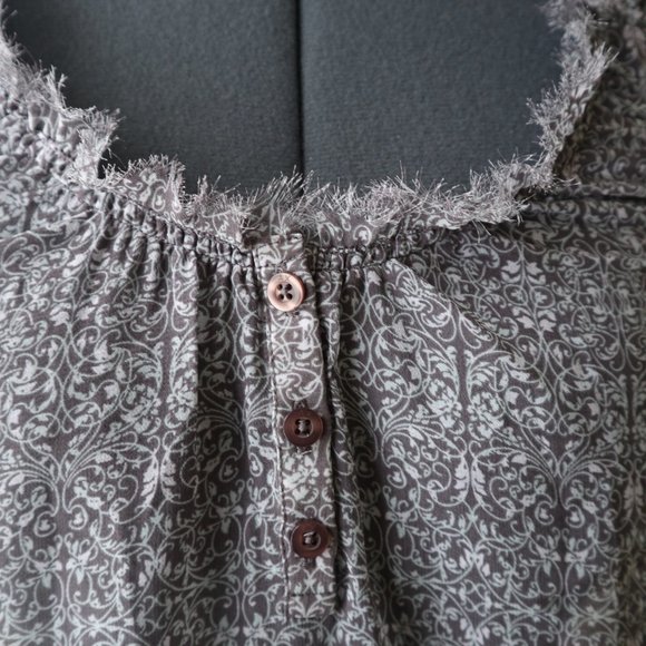 Armani Exchange Sleeveless Blouse - Picture 6 of 11